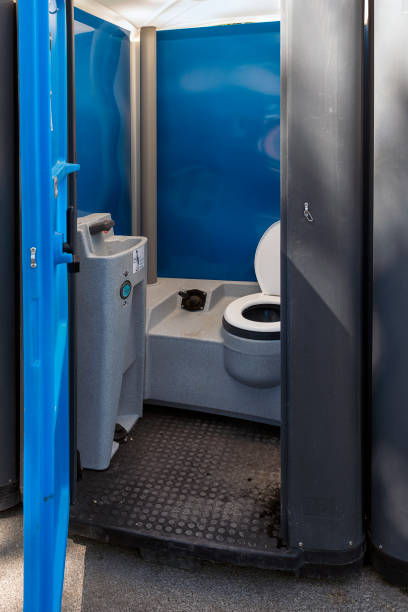 Portable Toilet Options We Offer in Fort Myers, FL